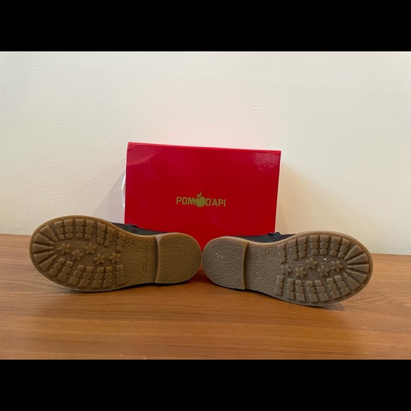 Toddler Pom D’Api leather Trip boots in Noir - Picture 5 of 5